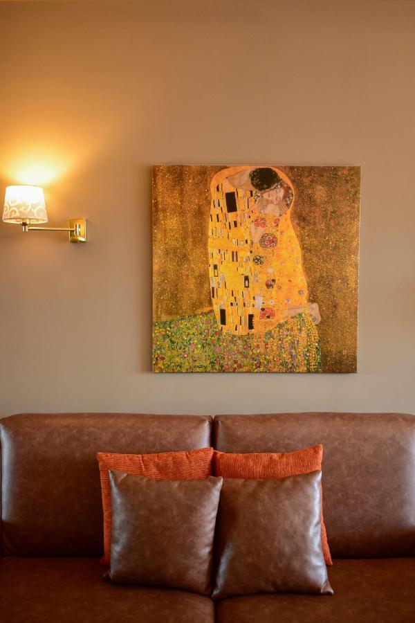 Armine Hotel 3*
