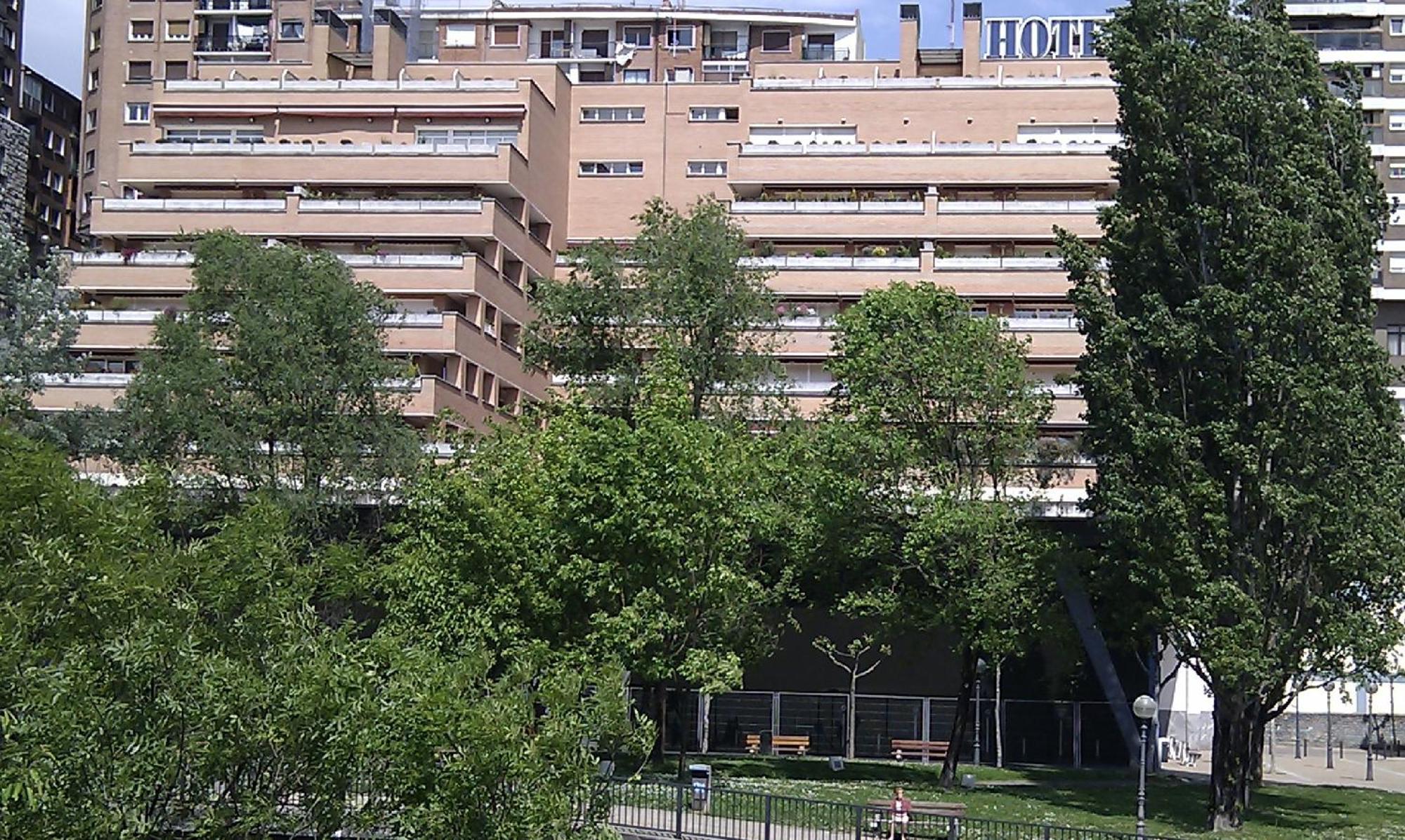 Hotel Armine Basauri